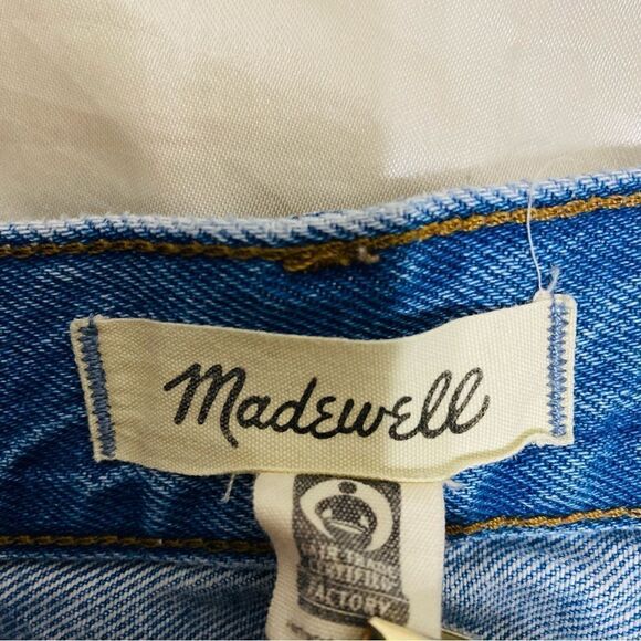 Madewell Women's Relaxed Mid-Length Denim Shorts Blue Size 32 Distressed - Picture 4 of 9